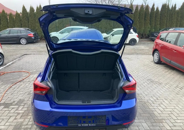 Seat Ibiza cena 15900 przebieg: 68000, rok produkcji 2018 z Staszów małe 211